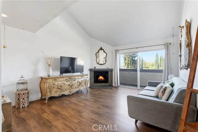 20253 Keswick St #326, Winnetka, CA 91306 - Image #1