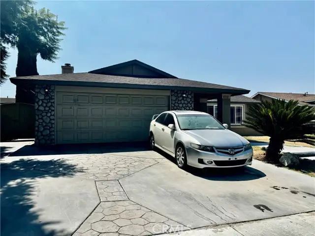 1012 Long Beach Drive, Colton, CA 92324 - Image #3