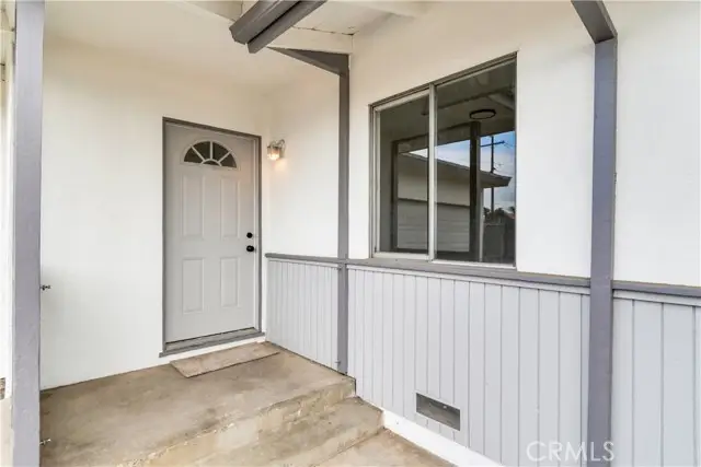 565 S Pampas Ave, Rialto, CA 92376 - Image #2