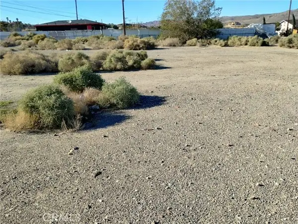 1613 Riverside Drive, Barstow, CA 92311