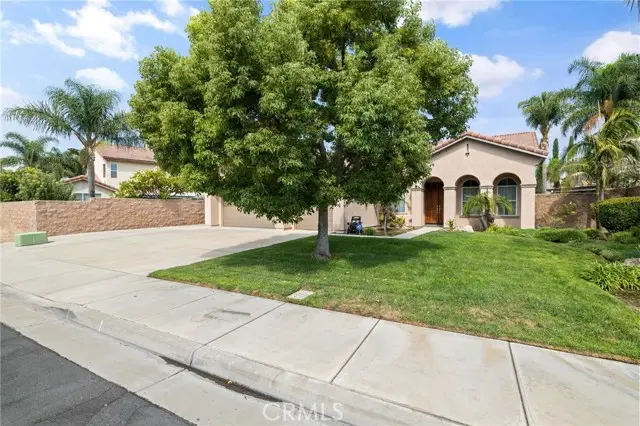 13512 Aspen Leaf Lane, Jurupa, CA 92880 - Image #2