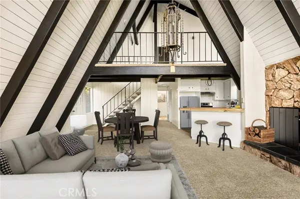 206 S Fairway, Lake Arrowhead, CA 92352