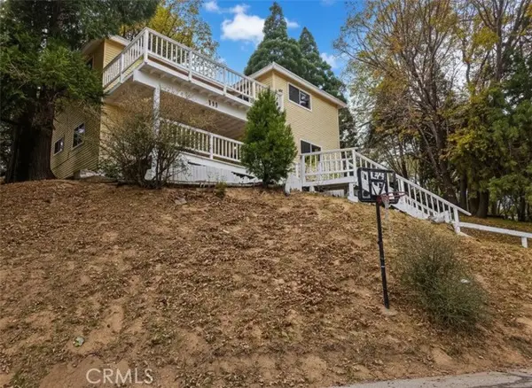 398 Dunant Drive, Crestline, CA 92325