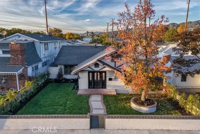 1625 W Chandler Boulevard, Burbank, CA 91506 - Image #1