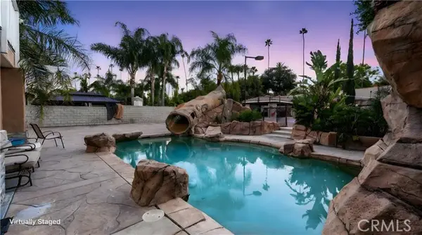 922 Armata Dr, Corona, CA 92881