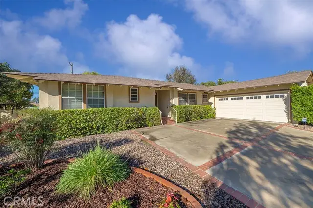 1019 Lake Forest Drive, Claremont, CA 91711 - Image #2