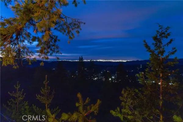 24032 Skyland, Crestline, CA 92325