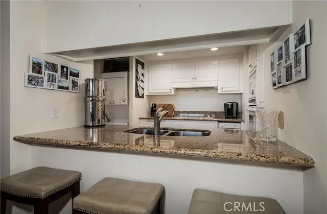 5555 Canyon Crest #2G, Riverside, CA 92507 - Image #3