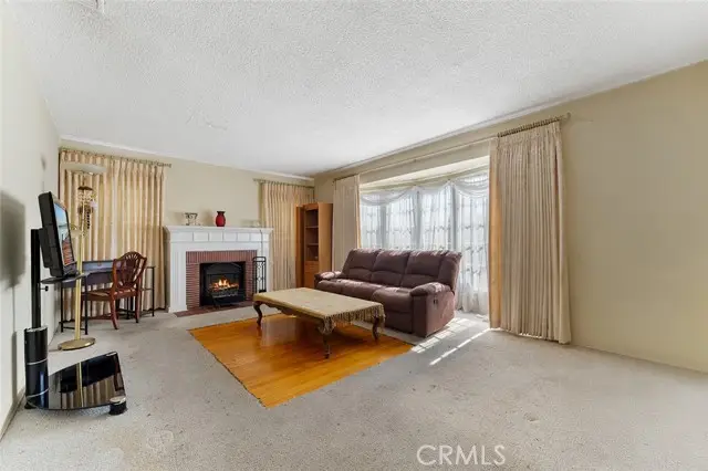 3880 Olmsted Avenue, Los Angeles, CA 90008 - Image #3