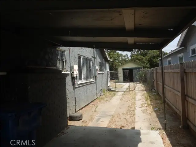 4242 Kenwood Avenue, Los Angeles, CA 90037 - Image #3