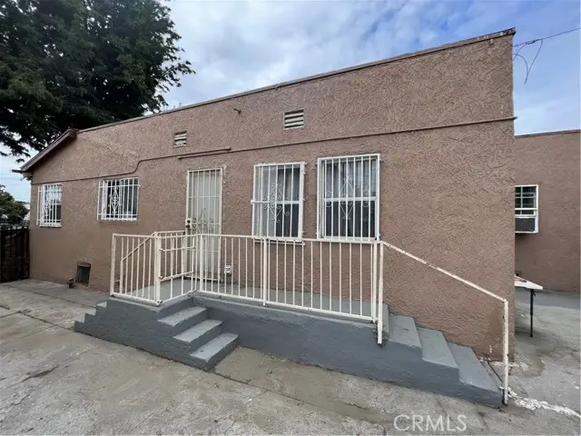 913 E 87th Street, Los Angeles, CA 90002 - Image #1