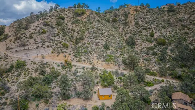 7725 Scenic Drive, Pinon Hills, CA 92372 - Image #1