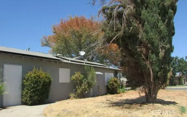 1301 Emery Avenue, Bakersfield, CA 93304 - Image #3