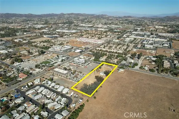 25071 Adams Avenue, Murrieta, CA 92562