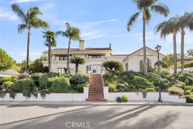 2572 Sunset Drive, Riverside, CA 92506 - Image #3