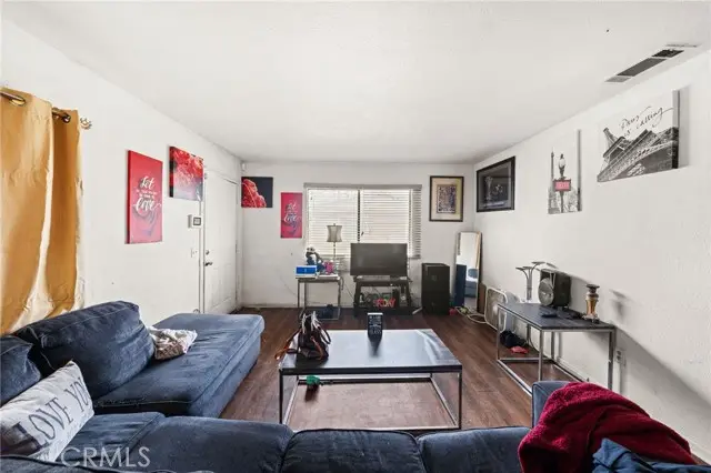 281 N Valley View Drive, Hemet, CA 92543 - Image #3