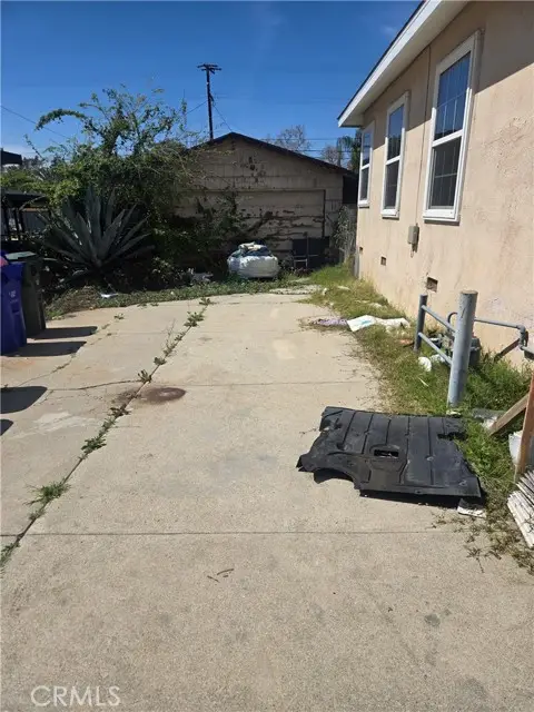 328 N Date Avenue, Rialto, CA 92376 - Image #3