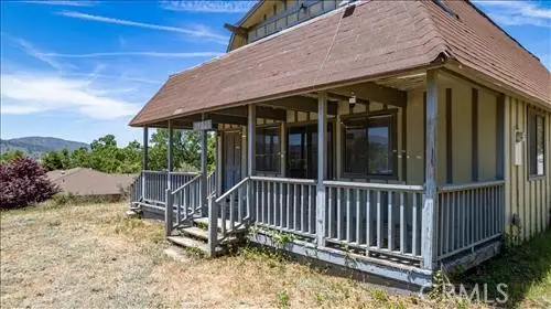 28921 Bear Valley Road, Tehachapi, CA 93561 - Image #2