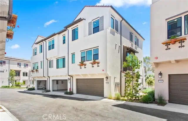 139 Bridle Drive, Burbank, CA 91506 - Image #1