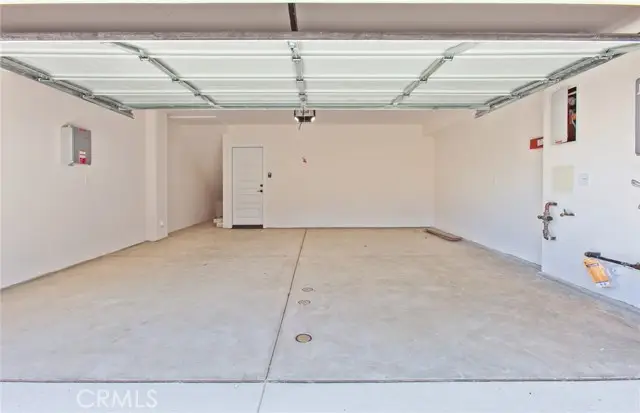 139 Bridle Drive, Burbank, CA 91506 - Image #3