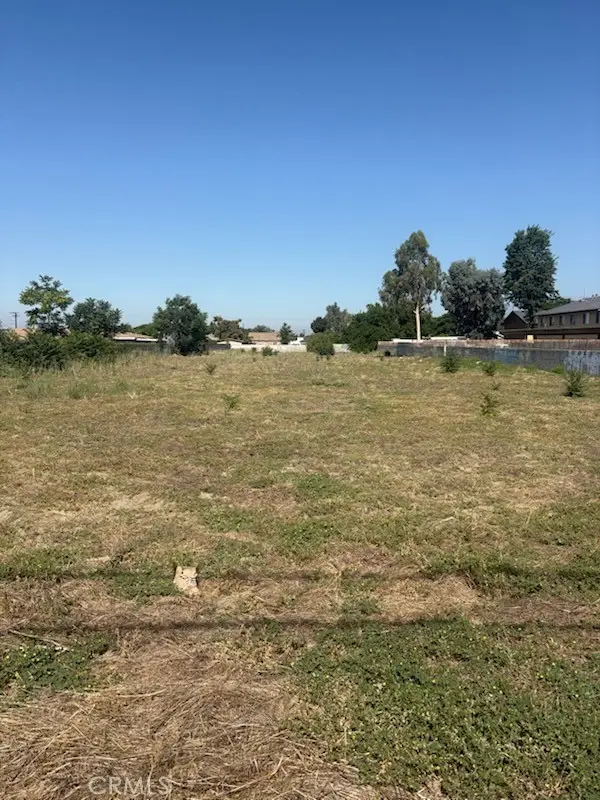 7864 Sterling Avenue, San Bernardino, CA 92404 - Image #3