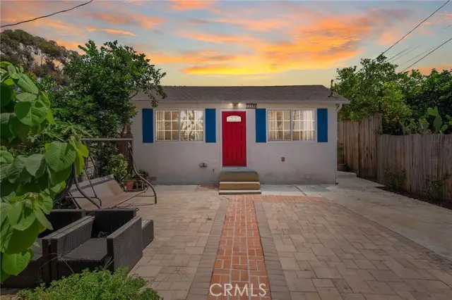 11678 Willowbrook Avenue, Los Angeles, CA 90059 - Image #1