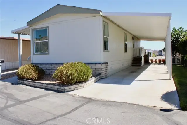 999 S Santa Fe Avenue #17, San Jacinto, CA 92583 - Image #2