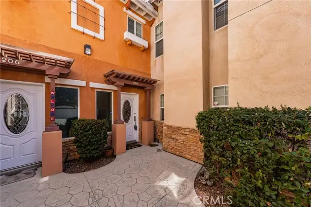 1200 E Highland Avenue #207, Redlands, CA 92374 - Image #2