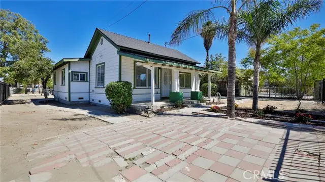 424 W Latham, Hemet, CA 92543 - Image #3