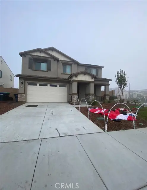 690 Ballesteros, Perris, CA 92571