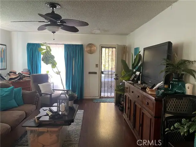 1750 S Mansfield Avenue, Los Angeles, CA 90019 - Image #3