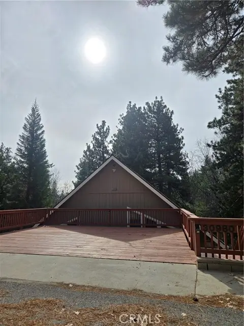 30980 Nob Hill, Running Springs, CA 92382