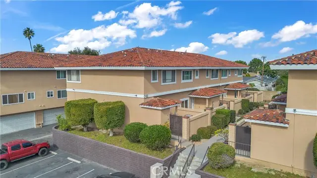 21602 Figueroa St Unit #10, Carson, CA 90745 - Image #2