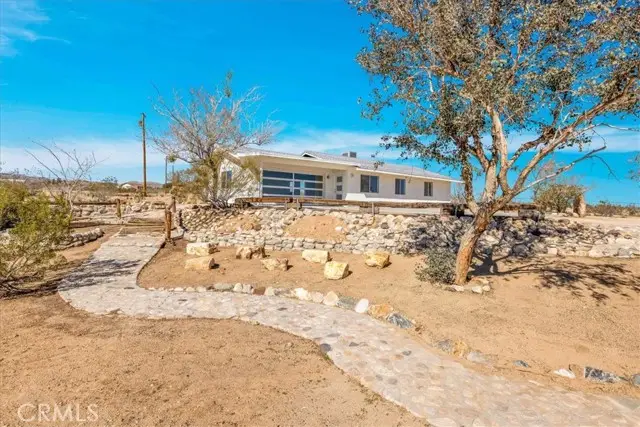 130 Delgada Avenue, Yucca Valley, CA 92284 - Image #2
