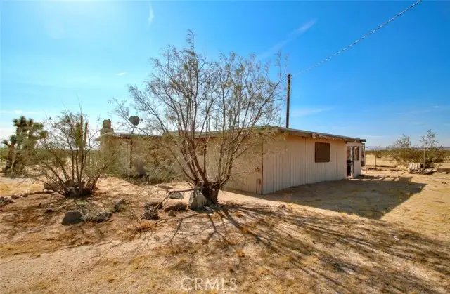 62105 Moon Drive, Joshua Tree, CA 92252 - Image #3
