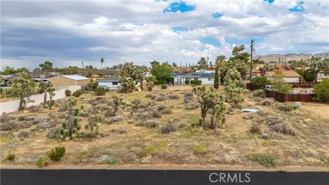 7625 Hilton Avenue, Yucca Valley, CA 92284 - Image #2