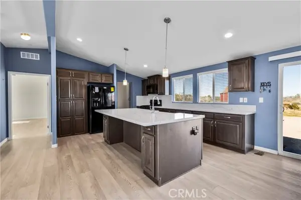 55925 Vallihi Drive, Landers, CA 92285