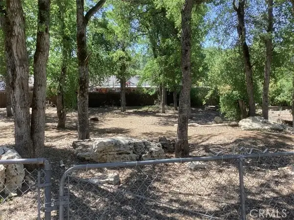 15885 27th Avenue, Clearlake, CA 95422