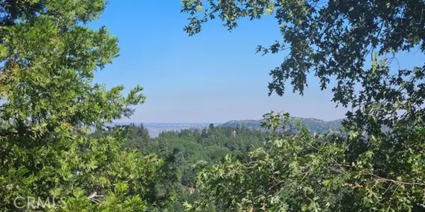 25126 Jewel Drive, Crestline, CA 92325