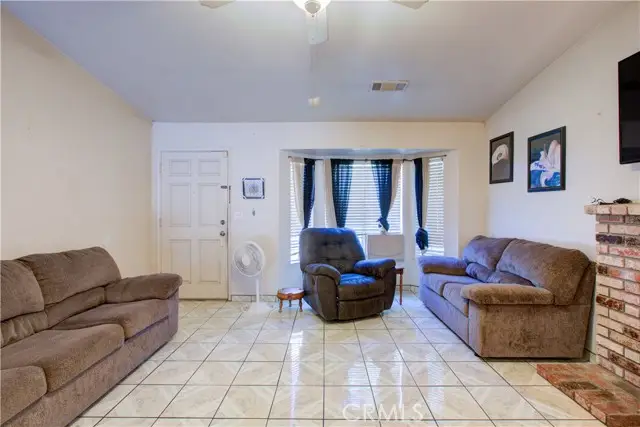 2064 Glenmoor Place, Livingston, CA 95334 - Image #2