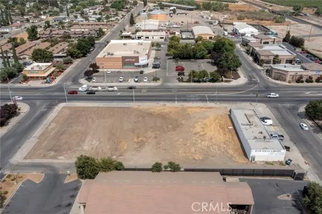 41 Robertson Boulevard, Chowchilla, CA 93610 - Image #2