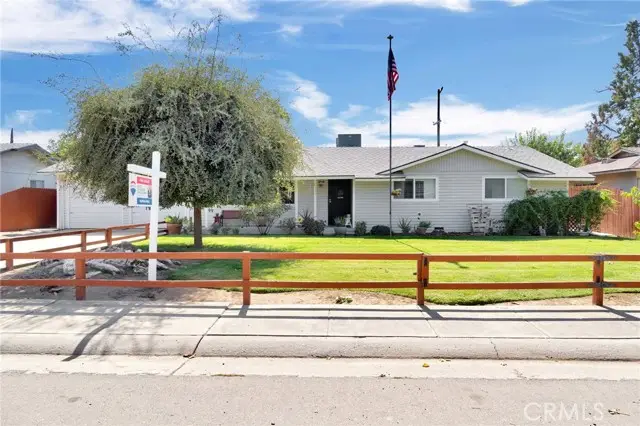 27256 Parkwood, Madera, CA 93637 - Image #1