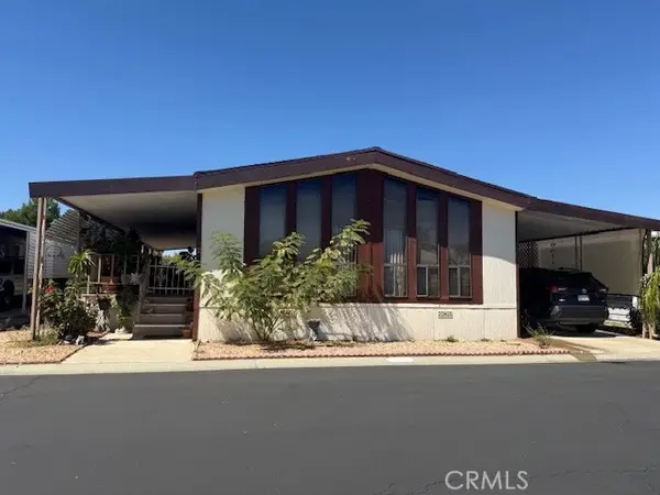 1300 W Menlo #128, Hemet, CA 92543