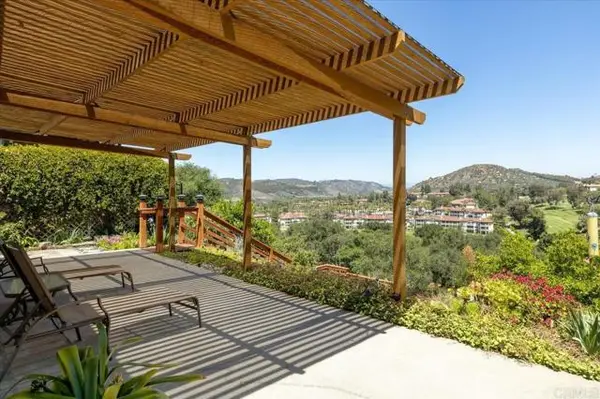 8975 Lawrence Welk Dr #141, Escondido, CA 92026