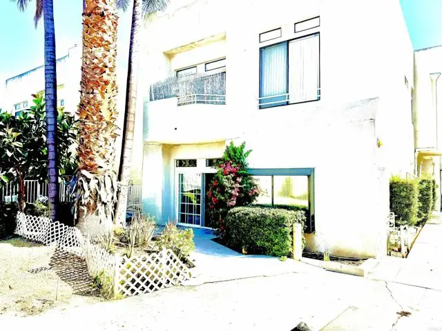 20920 Community Street #7, Canoga Park, CA 91304 - Image #1