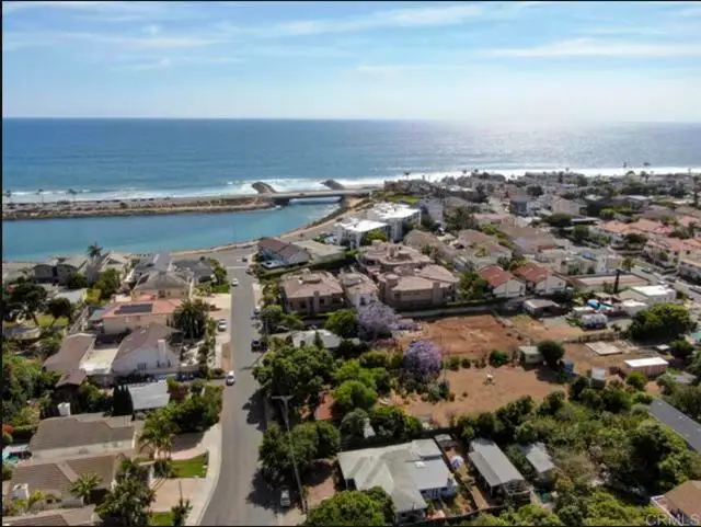 334 Date Avenue, Carlsbad, CA 92008 - Image #3