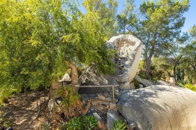 28655 Miller Road, Valley Center, CA 92082 - Image #3