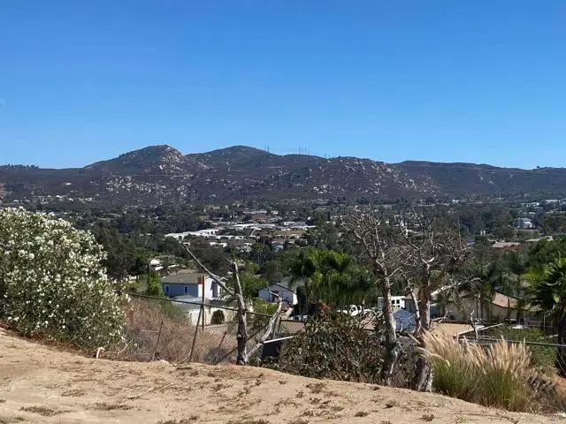 13039 Lakeview Granada Drive, Lakeside, CA 92040 - Image #1