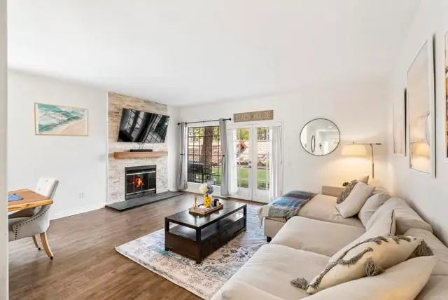 16232 Avenida Venusto #B, San Diego, CA 92128 - Image #1