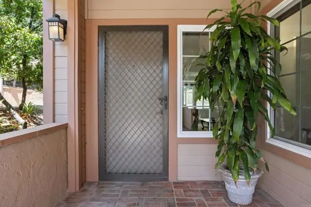 322 Mahogany Glen, Escondido, CA 92026 - Image #3